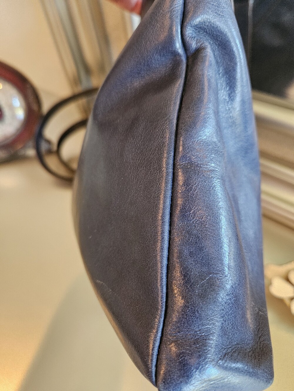 Beautiful Hobo Distressed Leather Larkin Crossbody Bag - Navy Blue - Picture 7 of 13